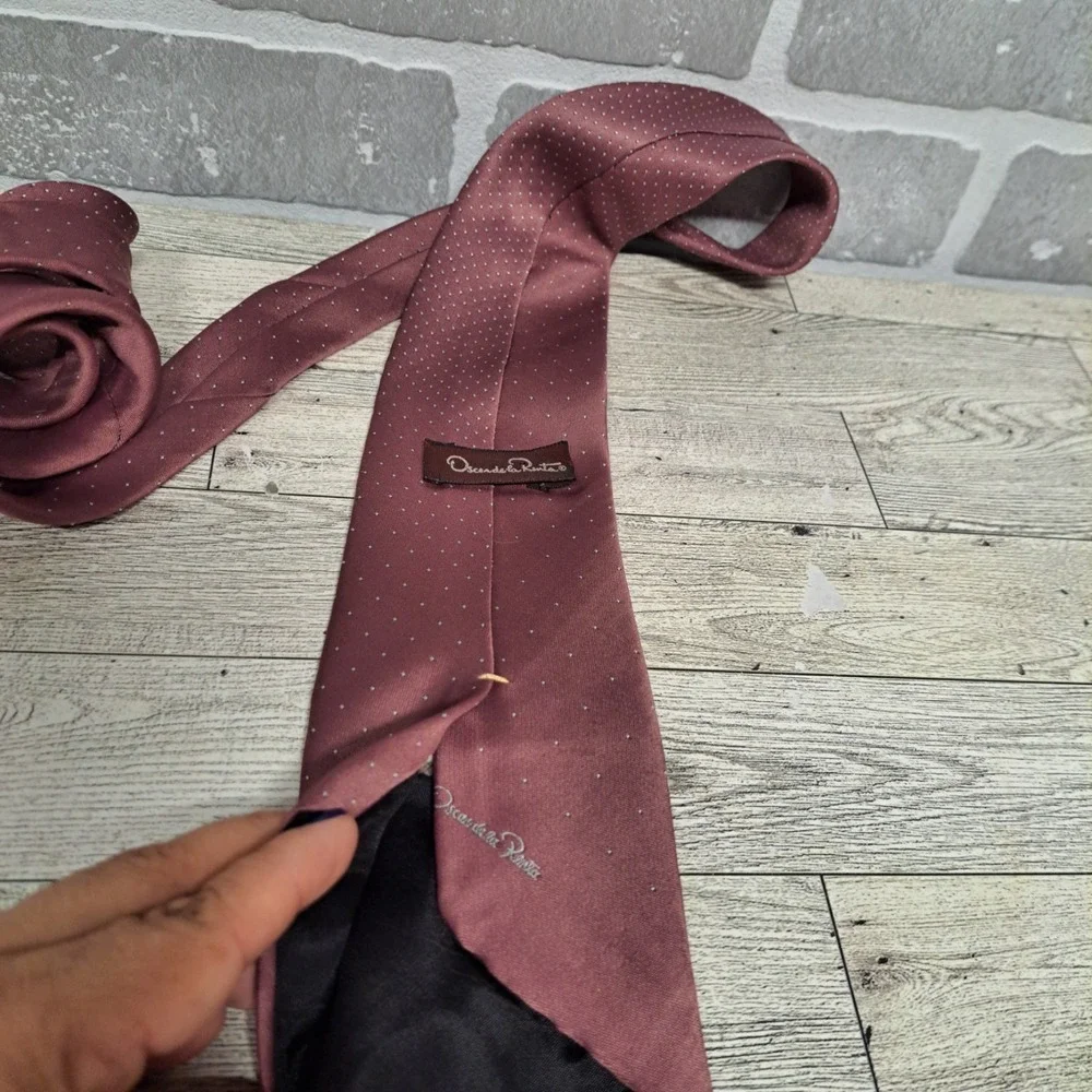 Vintage OSCAR DE LA RENTA Pink Polka Dot‎ Necktie Designer Tie 53